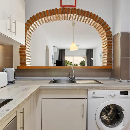 Erisa 25 By Ivi Real Estate Apartment *